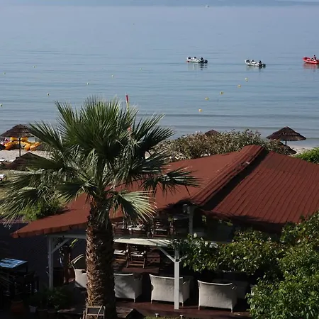 Apartahotel Grand Nefeli
